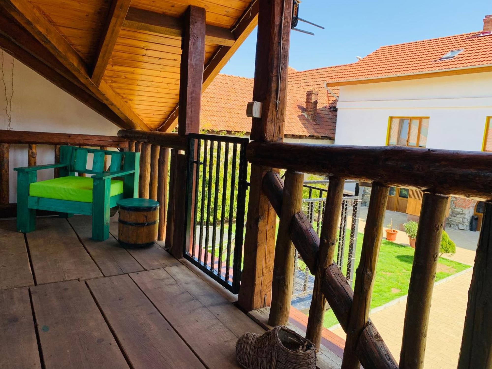 Casa "La Moara Din Gradina" Hotel Eftimie Murgu Exterior photo